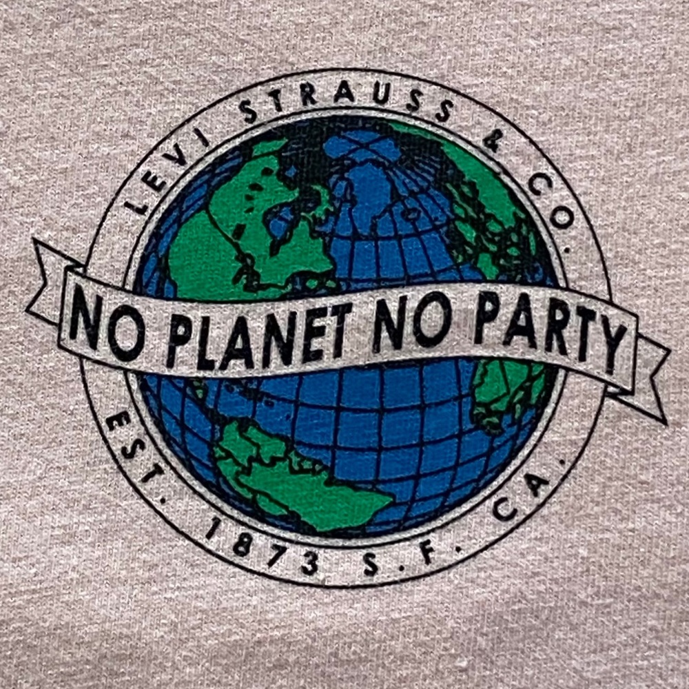 LEVI'S "no planet no party" light pink T-shirt